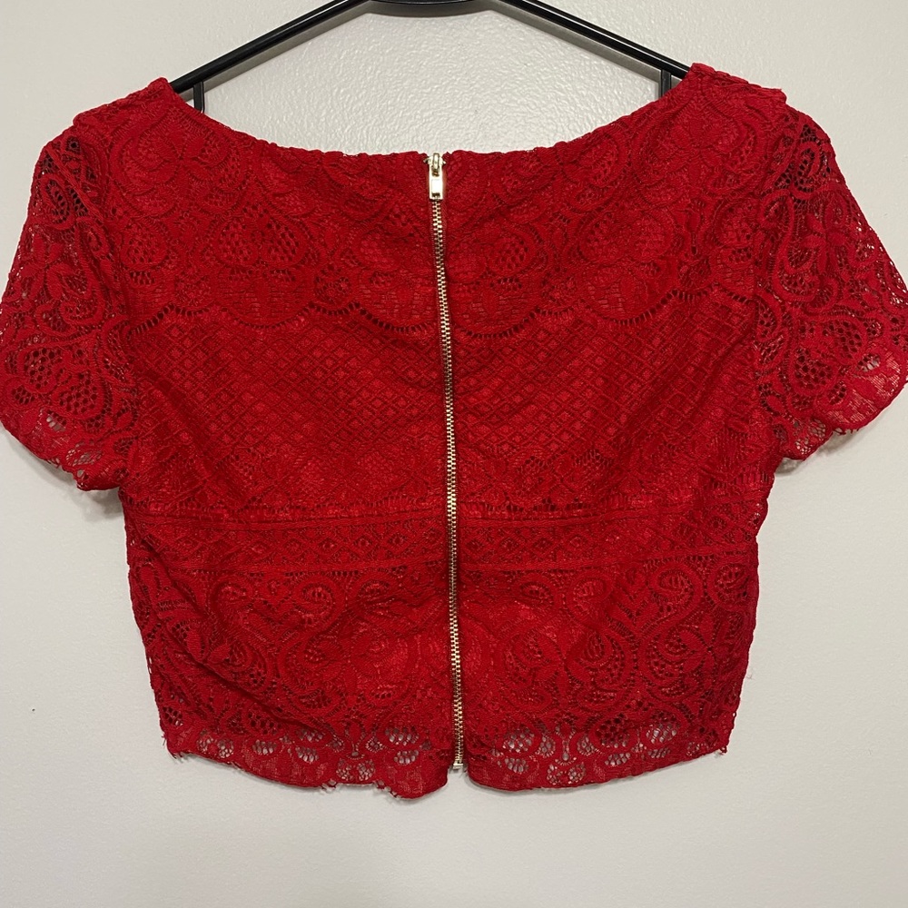 Bebe red lace skirt/crop top 2 piece set size XS - Picture 7 of 17